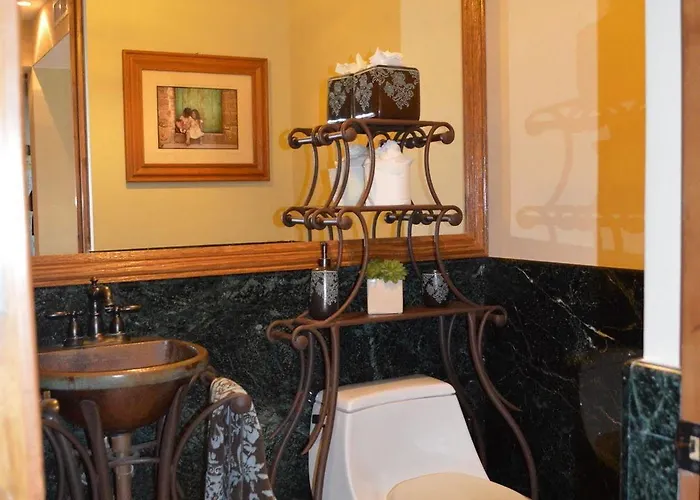 Las Flores Hotel